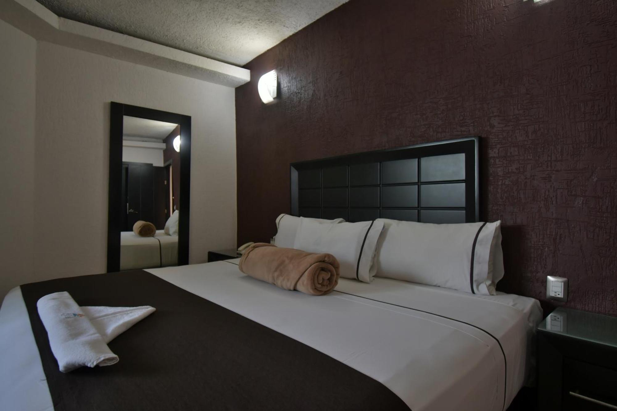 Hotel Portonovo Plaza Centro Guadalajara Buitenkant foto