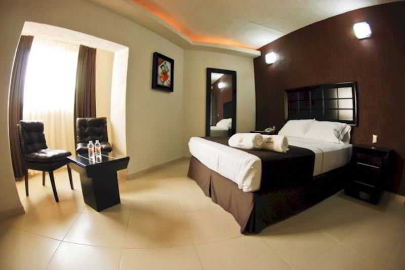 Hotel Portonovo Plaza Centro Guadalajara Buitenkant foto