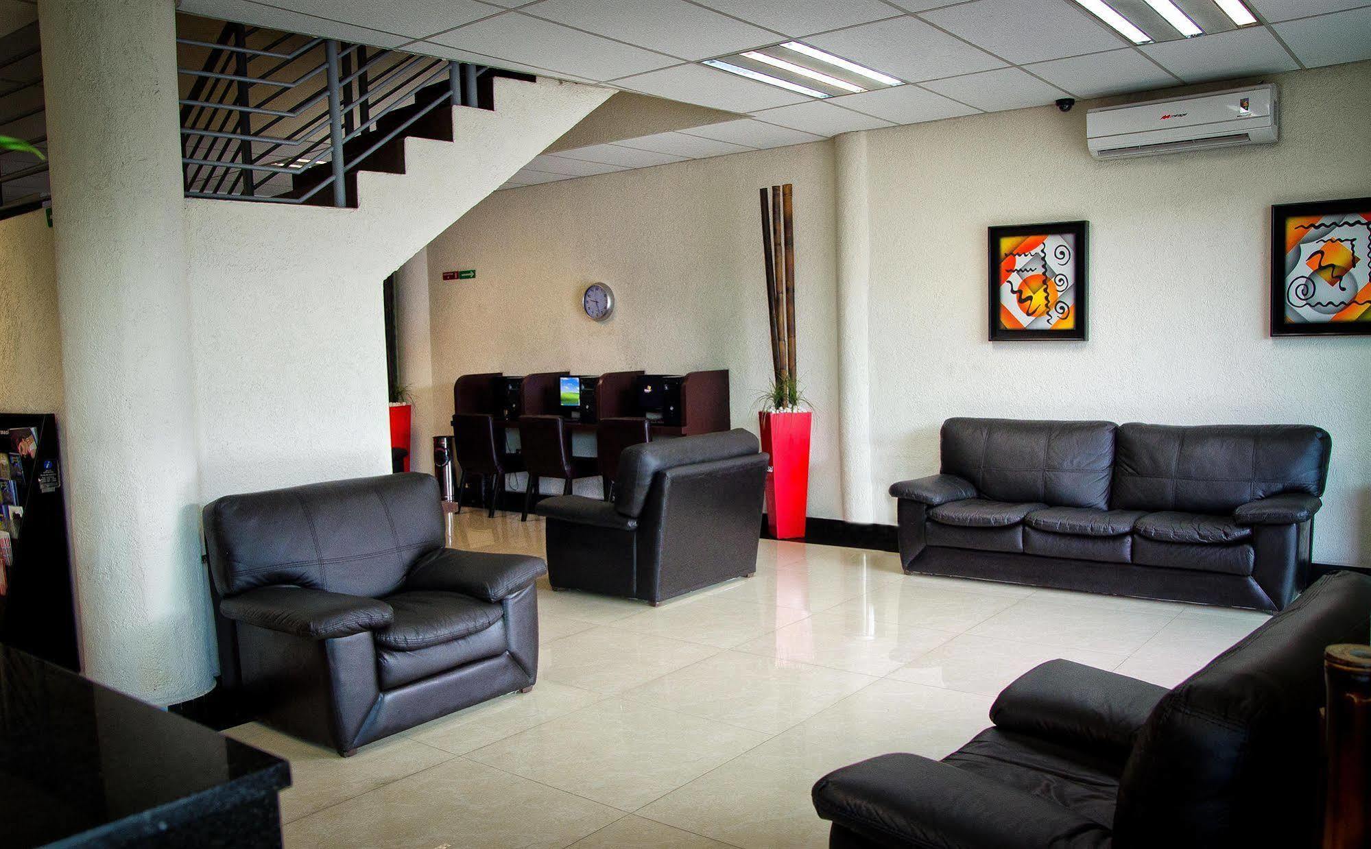 Hotel Portonovo Plaza Centro Guadalajara Buitenkant foto